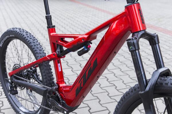 Elektrokolo KTM MACINA KAPOHO 7973 2022 - elektrokolo KTM, horské celoodpružené - Galerie #1