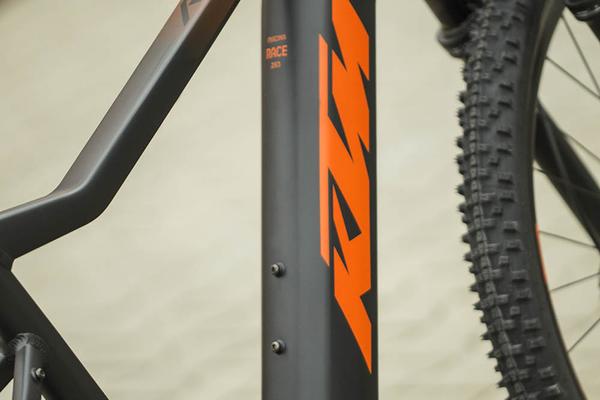 Elektrokolo KTM MACINA RACE 293 2019 - horské elektrokolo KTM s pevným rámem - Galerie #2