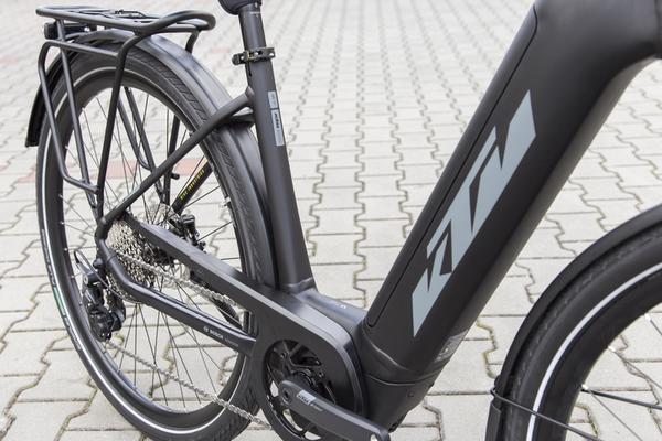 Elektrokolo KTM MACINA TOUR CX 610 US 2022 black - elektrokolo KTM, městské a silníční - Galerie #2