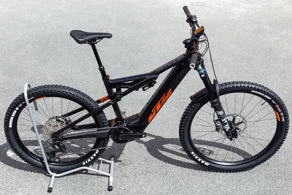 Elektrokolo KTM MACINA KAPOHO MASTER 2024 - elektrokolo KTM, horské celoodpružené - Galerie #1