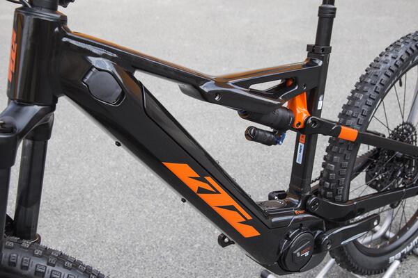 Elektrokolo KTM MACINA KAPOHO 7973 2024 black - elektrokolo KTM, horské celoodpružené - Galerie #2