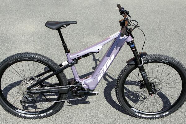 Elektrokolo KTM MACINA LYCAN 772 GLORIOUS dámské 2024 - elektrokolo KTM, horské celoodpružené - Galerie #1