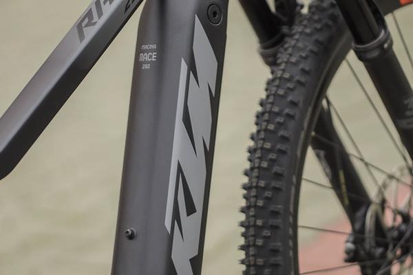 Elektrokolo KTM MACINA RACE 292 2019 - horské elektrokolo KTM s pevným rámem - Galerie #2