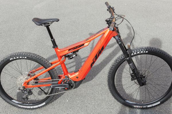 Elektrokolo KTM MACINA KAPOHO ELITE XT - elektrokolo KTM, horské celoodpružené - Galerie #1