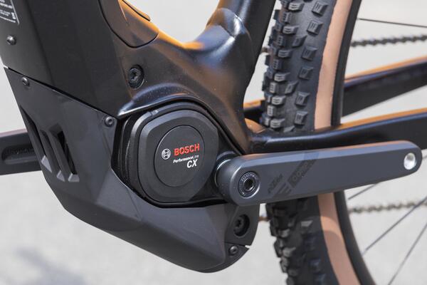 Elektrokolo KTM MACINA TEAM 893 - horské elektrokolo KTM s pevným rámem - Galerie #4