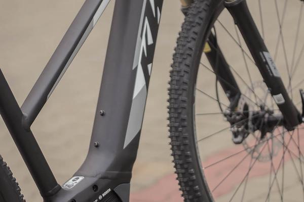 Elektrokolo KTM MACINA CROSS XT 11 CX5 2019 - elektrokolo KTM, lehké - Galerie #2