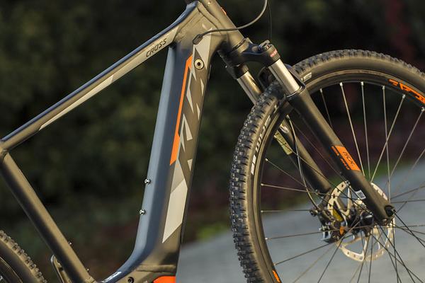 MACINA CROSS 10 CX5 2019 - krosové a gravel elektrokolo KTM - Galerie #2