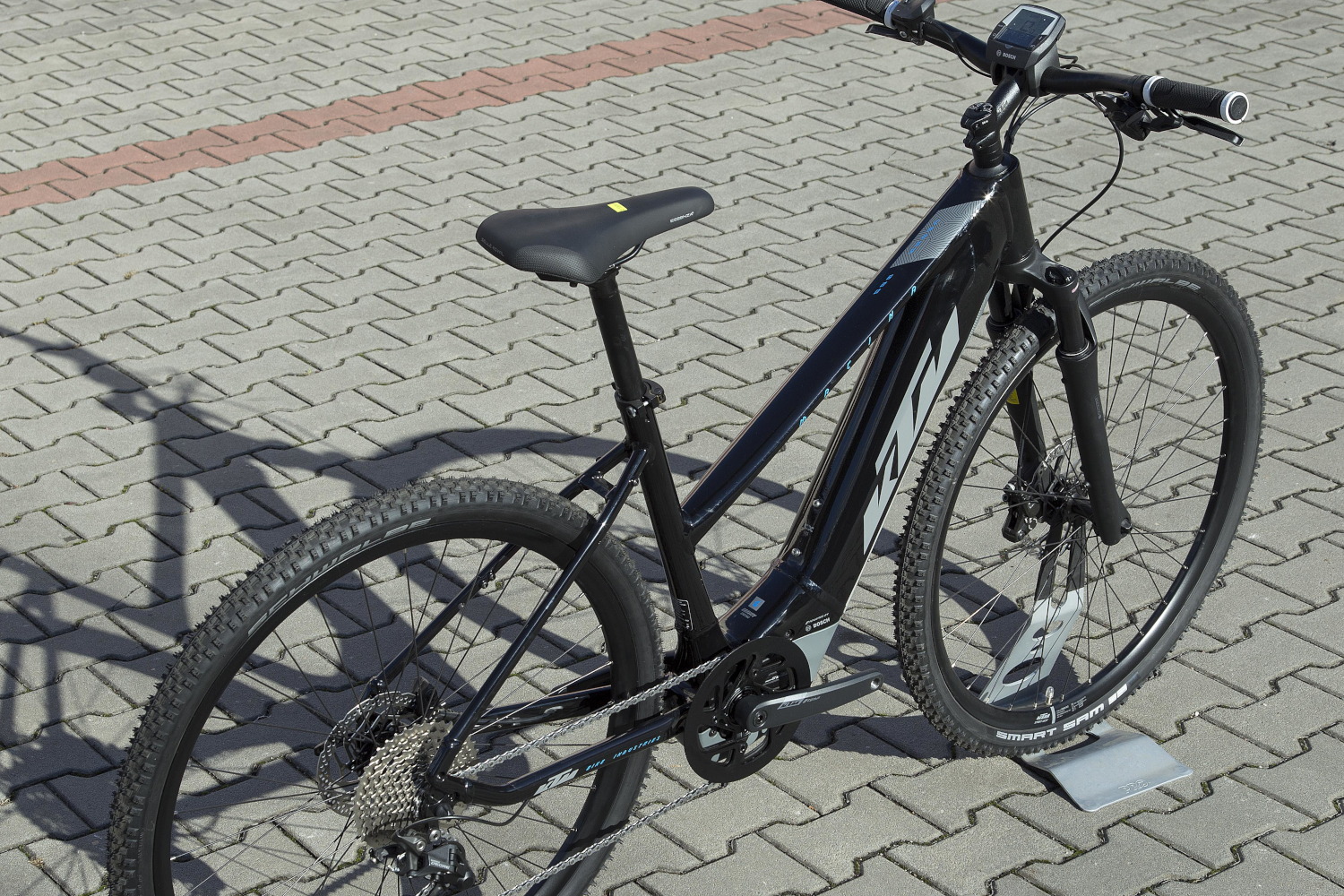 MACINA CROSS 620 dam. 2021 elektrokolo KTM lehke Elektrokola KTM
